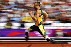 WTT冠军赛半决赛对决在即！尤文图斯演练定位球，巴塞罗那密集防守应对的简单介绍